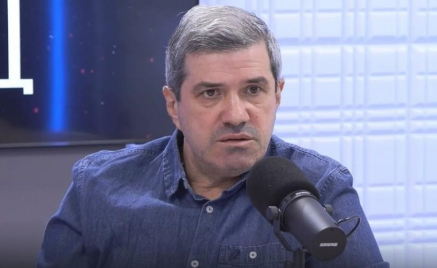 Шахназаров уверен, что Ахеджакова поддается иностранным манипуляциям