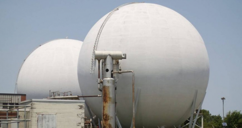 Продавать в убыток или придержать: что Евросоюз сделает с дорогим газом