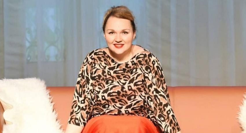 Беременная 40-летняя Надежда Ангарская посетила презентацию телеканала ТВ-3