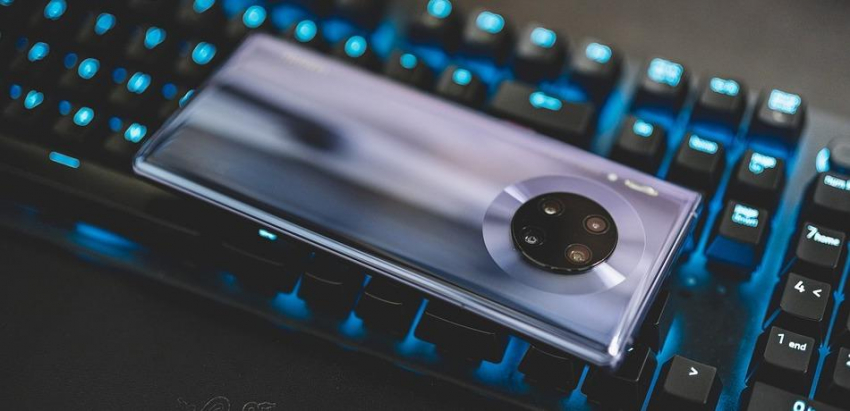 Huawei готовятся к официальной премьере моделей смартфонов P60 и Mate X3