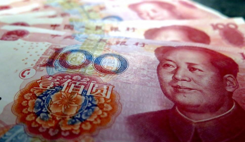 Россияне начинают отдавать предпочтение китайской валюте