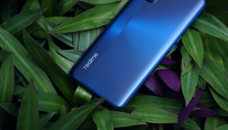 Выполненный в стиле смартфонов Honor Realme 11 Pro попал на первые фотографии
