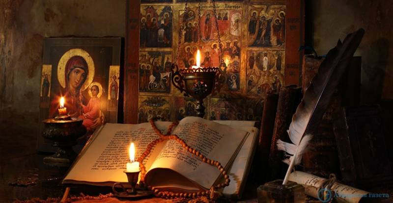 Какие молитвы нужно читать православным людям в каждый день Страстной недели перед празднованием Пасхи