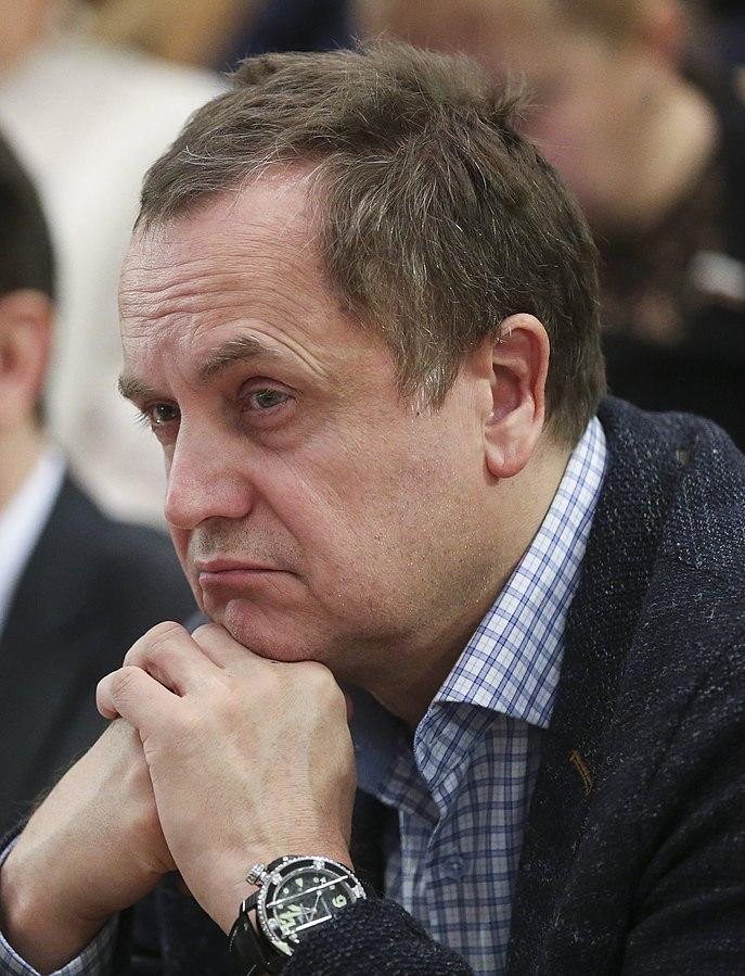 Артист Андрей Соколов поделился, что в творческой среде сейчас всплывает «агрессивная пена»