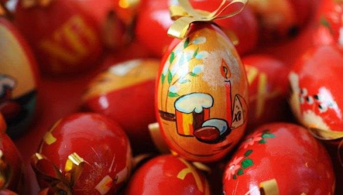 Как украсить пасхальные яйца, используя подручные средства