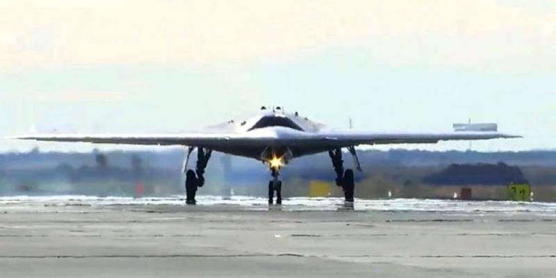Названы сроки начала серийного производства ударных БПЛА «Охотник»