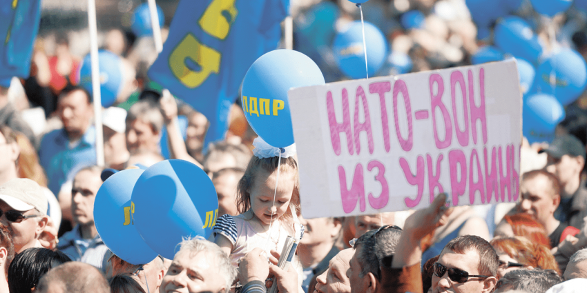 Украину передадут России по мягкому сценарию. Как в этом участвует Кремль?