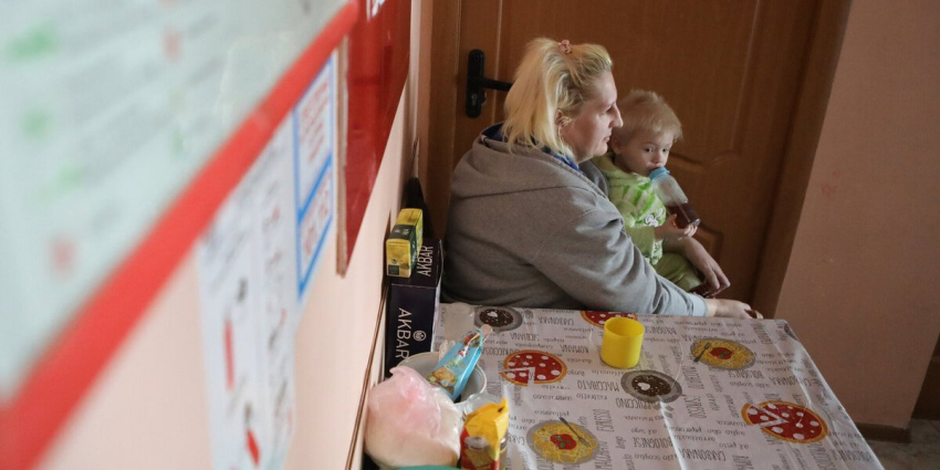 Более 17,5 тыс. человек эвакуировали из опасных районов Украины, ДНР и ЛНР за сутки — Минобороны