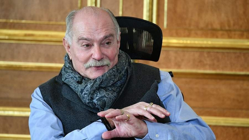 Режиссер РФ Никита Михалков дважды провернул один и тот же кинофокус с разницей в 30 лет