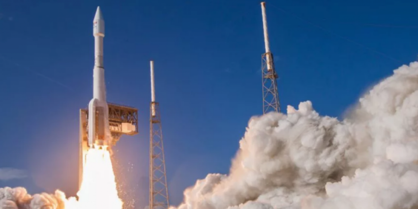 «На метле, или на батуте». Подрежет ли запрет на поставки двигателей РД-180 крылья американской космической программе?