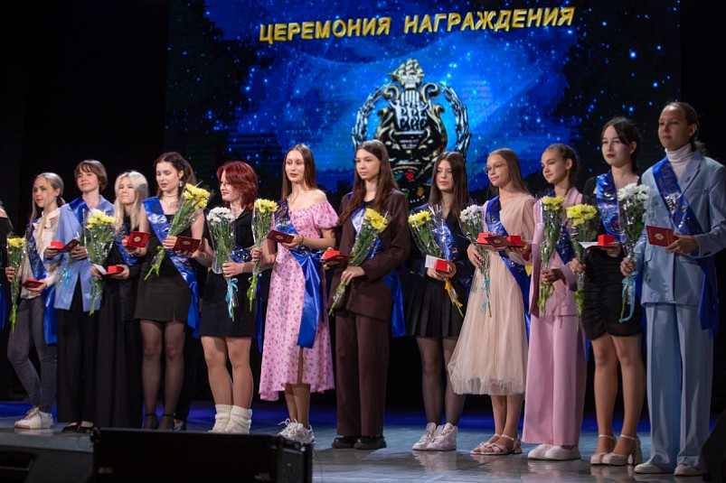 Юным дарованиям Владивостока вручили “Золотую лиру”