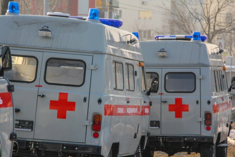 Пострадавших при пожаре на иностранном судне доставили на берег