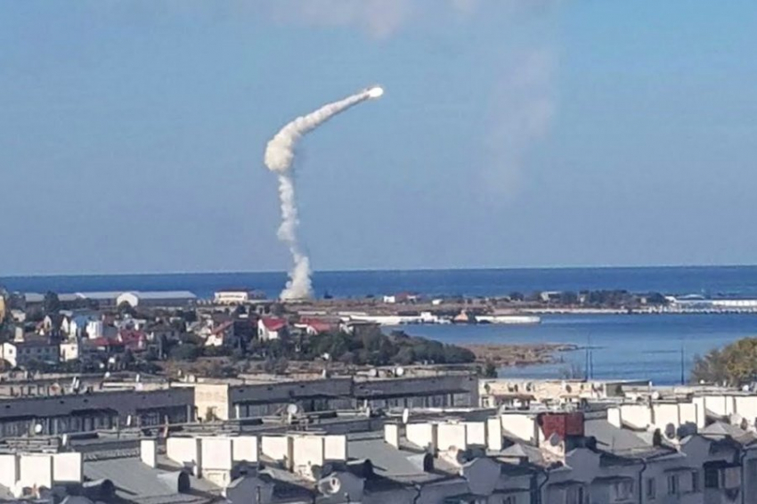 Севастополь 19 июля проснулся от взрывов в небе