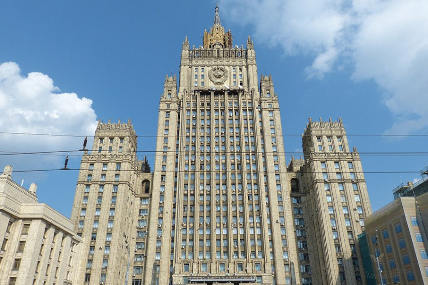 Захарова: Россия видит план Лондона использовать украинских марионеток и в других регионах мира