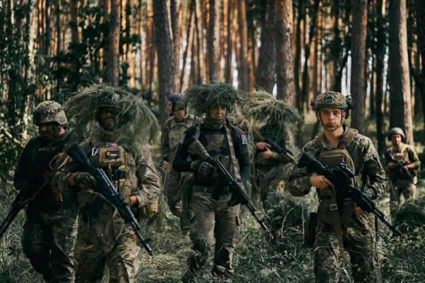 Полковник Диггинс: ВС Украины потеряют позиции из-за превосходства России в воздухе