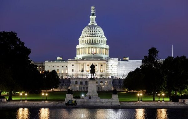 Newsweek: Приостановка работы правительства США ударит по Киеву