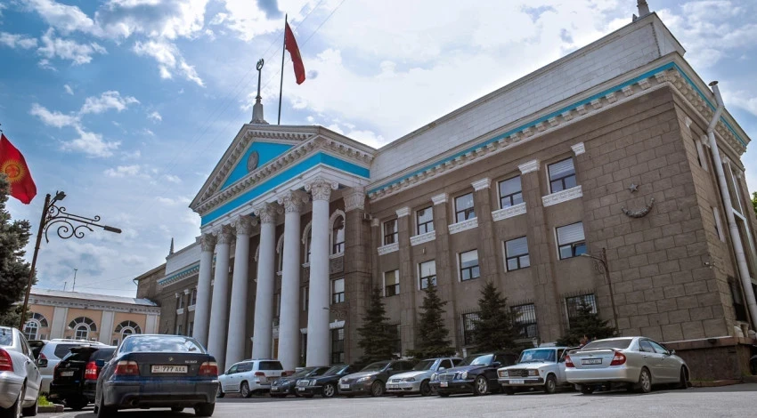 Мэрия Бишкека призывает «Яндекс» и другие компании к соблюдению правил эксплуатации СИМ и ПДД