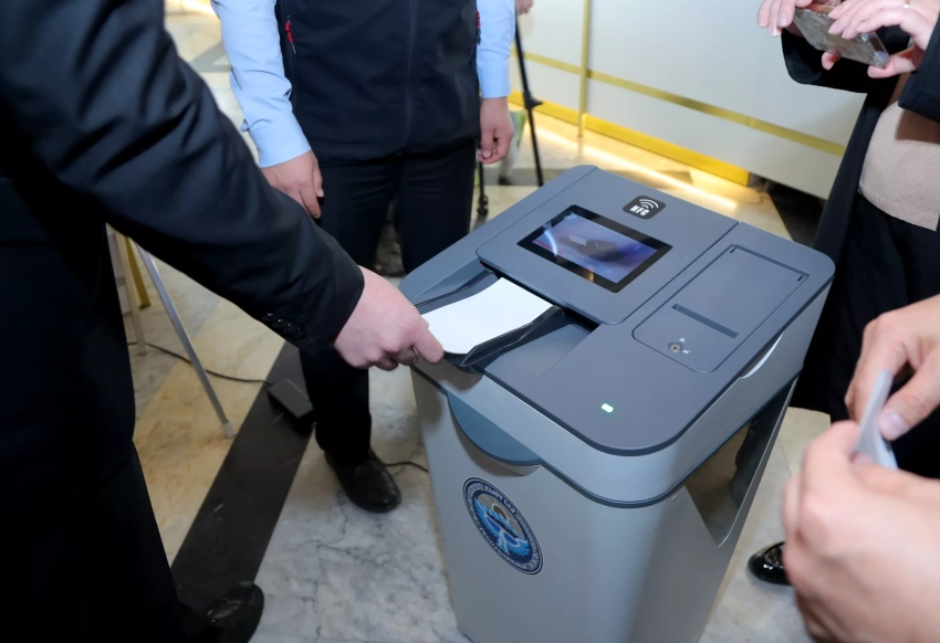 Досрочные выборы в ЖК: Более 530 кыргызстанцев подали заявление о намерении участвовать