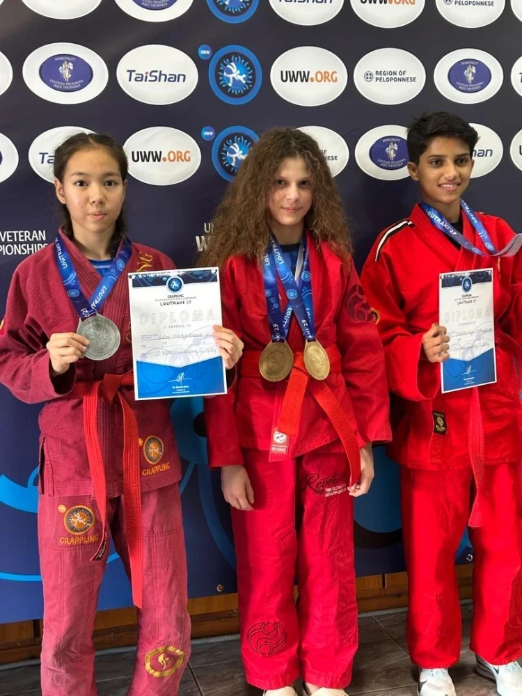 Кыргызстанцы заняли призовые места на чемпионате мира по грэпплингу в Греции