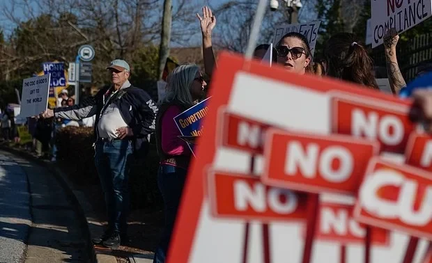 В США уволили рекордное количество работников