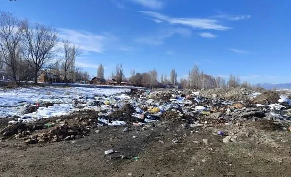 В Кеминском районе выявлена несанкционированная свалка
