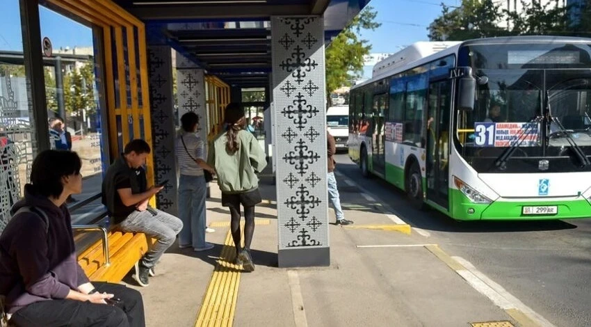 В общественном транспорте Бишкека проходит проверка оплаты проезда