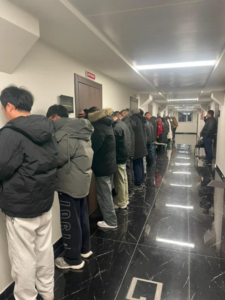 В Бишкеке накрыли секс-притон для иностранцев. Фото