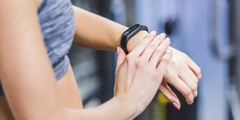 Ученые выяснили: фитнес-приложения могут демотивировать и лишать радости от спорта