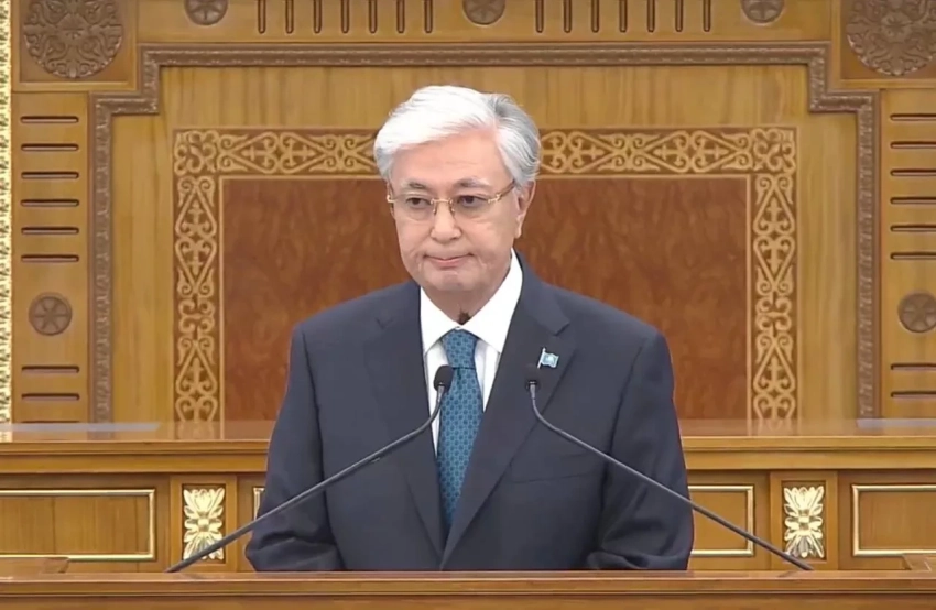 Зачем президент Казахстана усиливает парламент и зачищает окружение?