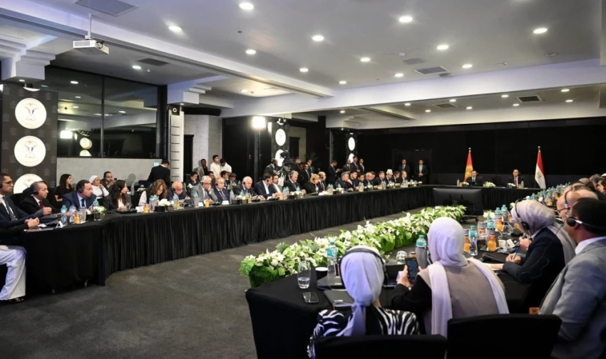 Садыр Жапаров завершил визит в Египет. И улетел в США