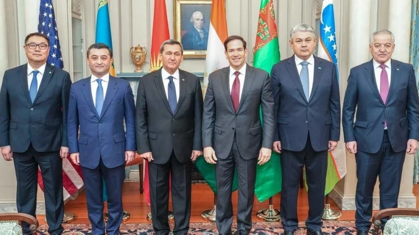 Госсекретарь США принял лидеров внешнеполитических ведомств стран Центральной Азии. Стенограмма