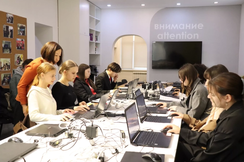 5,7 тыс. старшеклассников в Бишкеке прошли профориентационное тестирование с начала года