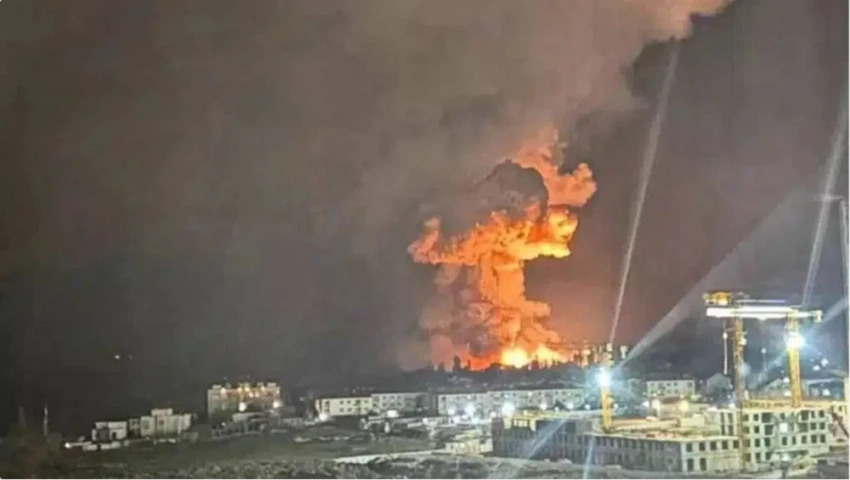 В России заявили об атаке 216 дронов, БПЛА повредили нефтебазу в Новороссийске