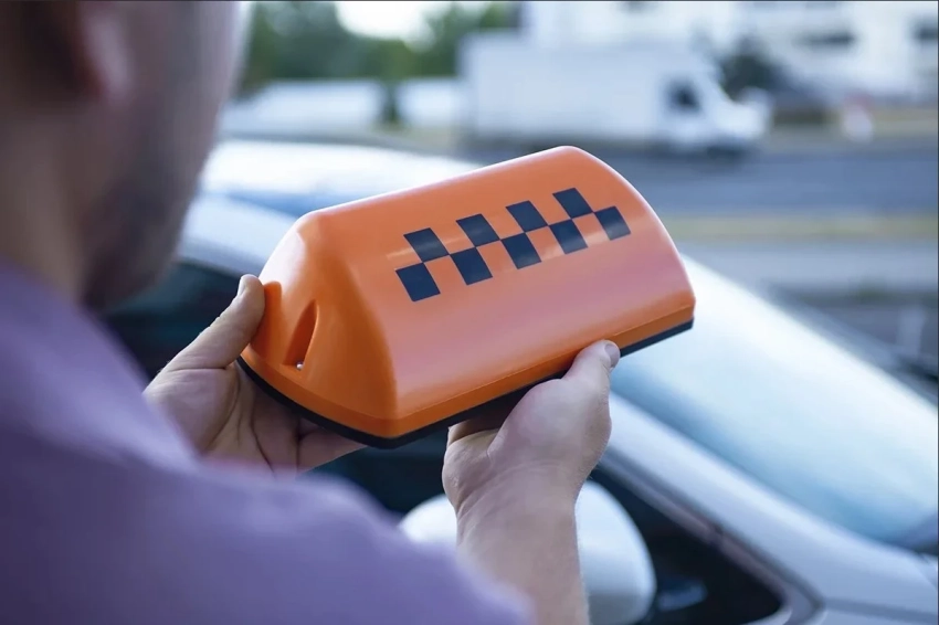 Таксистов Кыргызстана призывают до 1 декабря представить все документы для получения лицензии