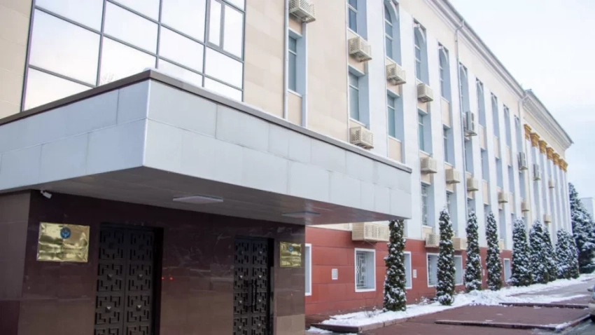 В Минэконом КР начал работу оперативный штаб для поддержки представителей швейной и текстильной отрасли