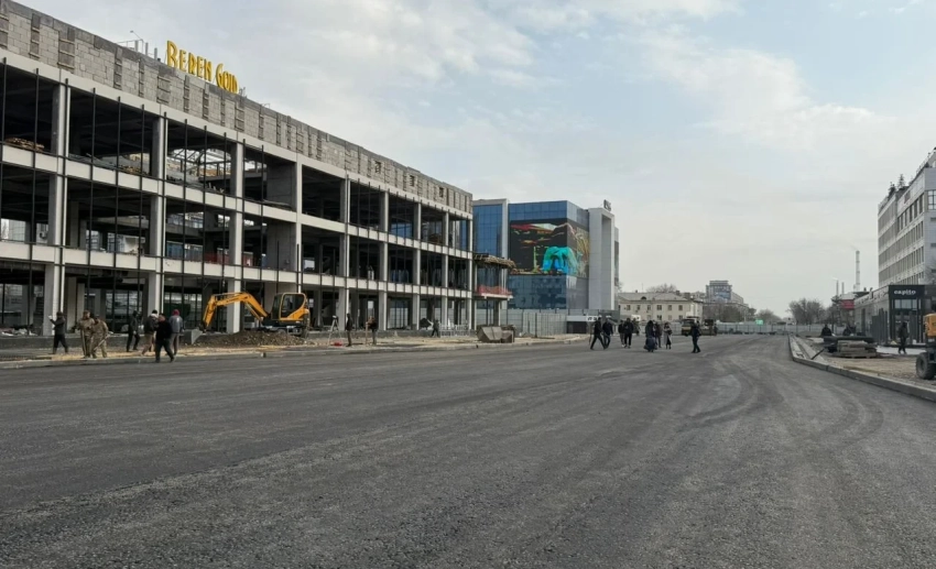 Old Bishkek. Новая дорога в центре Бишкека расширилась или сузилась?