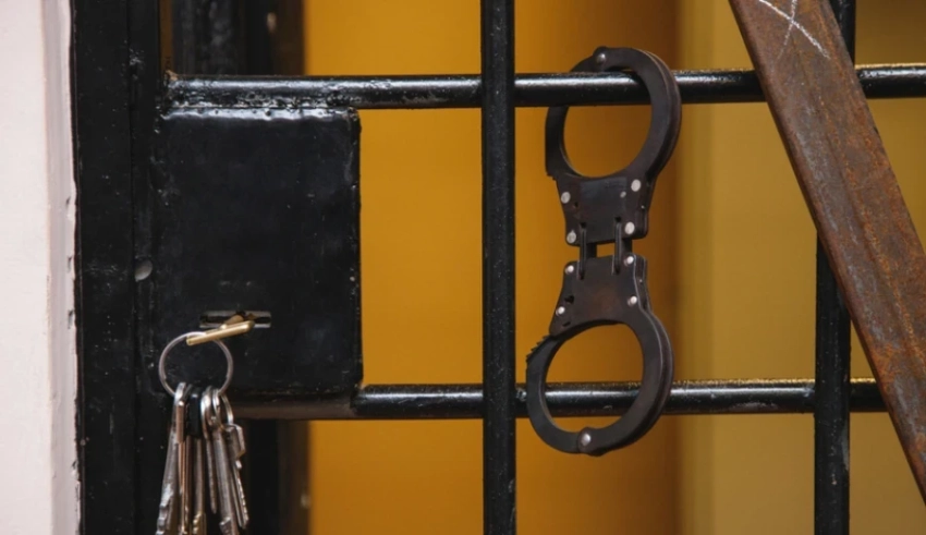 Обыск у жены Ложникова, задержание Сыймыка Жапыкеева и допрос Кадыра Атамбаева