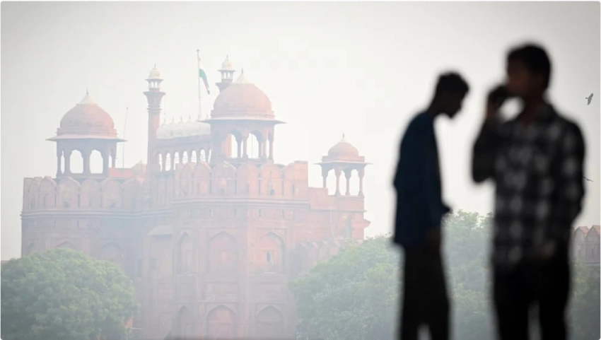 Нью-Дели накрыл смог, что вызывает ухудшение самочувствия у 34 млн жителей