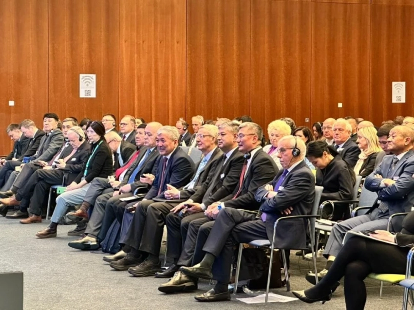 Кыргызстан и Германия обсудили новые проекты на бизнес-форуме в Берлине