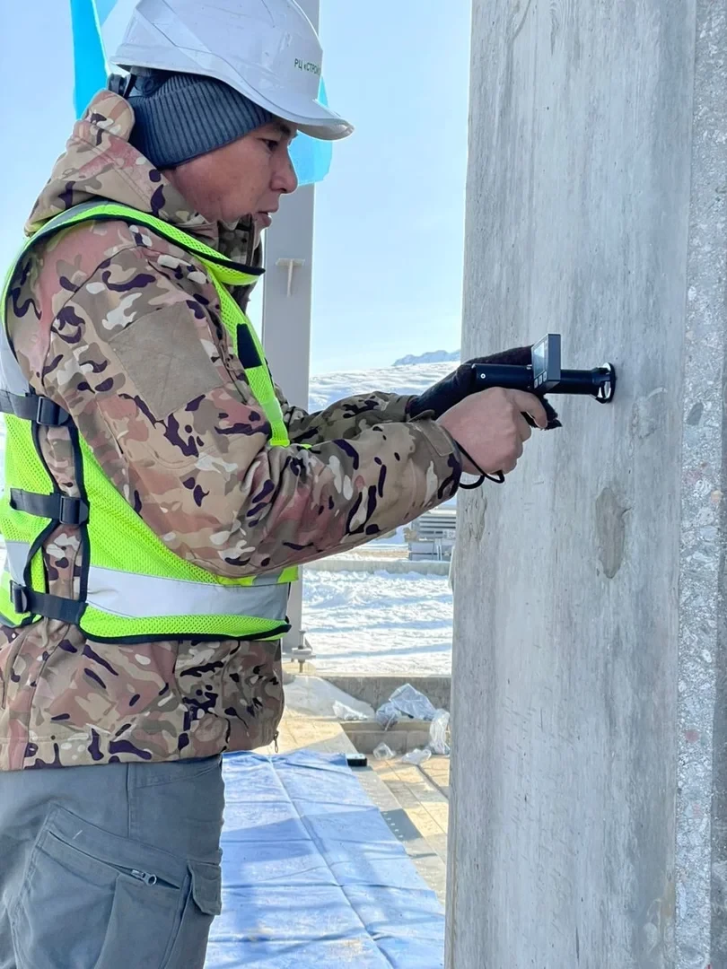 В селе Жыргалан проверили качество бетона канатной дороги