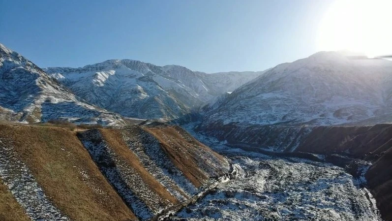 Ледник Дехдал в Таджикистане снова начал двигаться