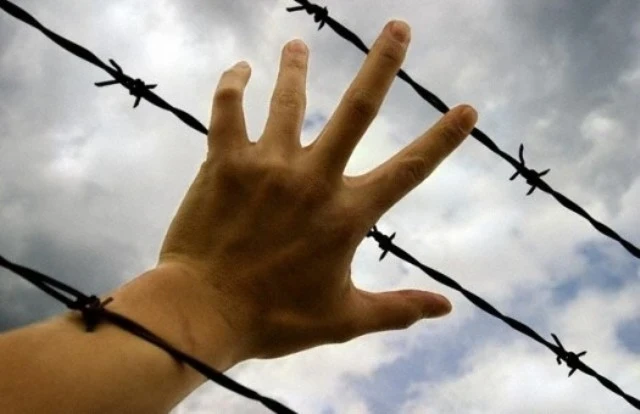 «Цифровое рабство»: Кыргызстанку эвакуировали из Мьянмы, где её незаконно удерживали в военном лагере