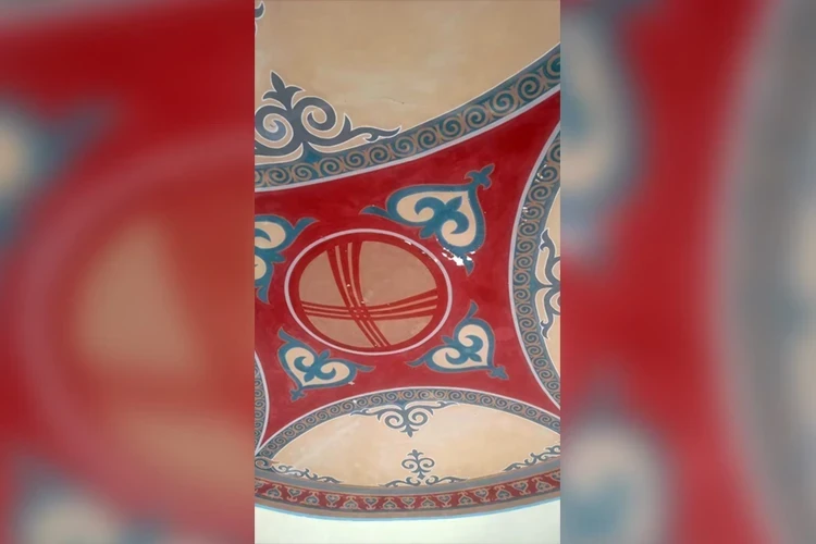 К реставрации знаменитого павильона «Ак-Суу» привлекли автора популярных муралов