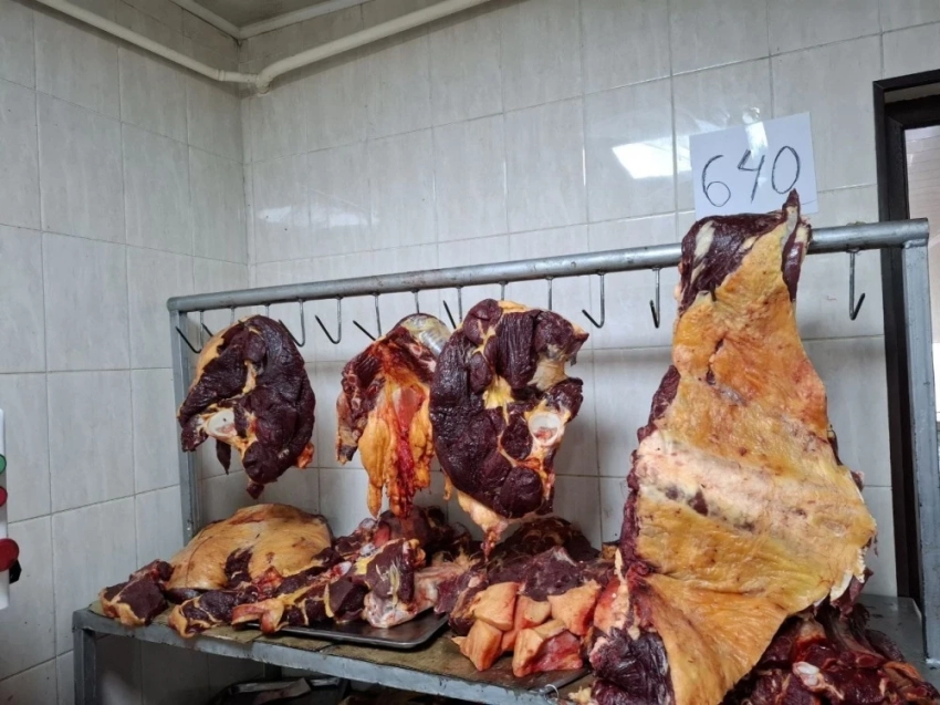 В Кочкорском районе проходит социальная ярмарка по продаже мяса