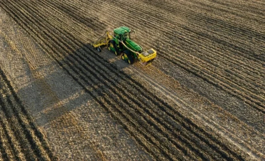 Торобаев призвал фермеров уделять должное внимание накоплению влаги