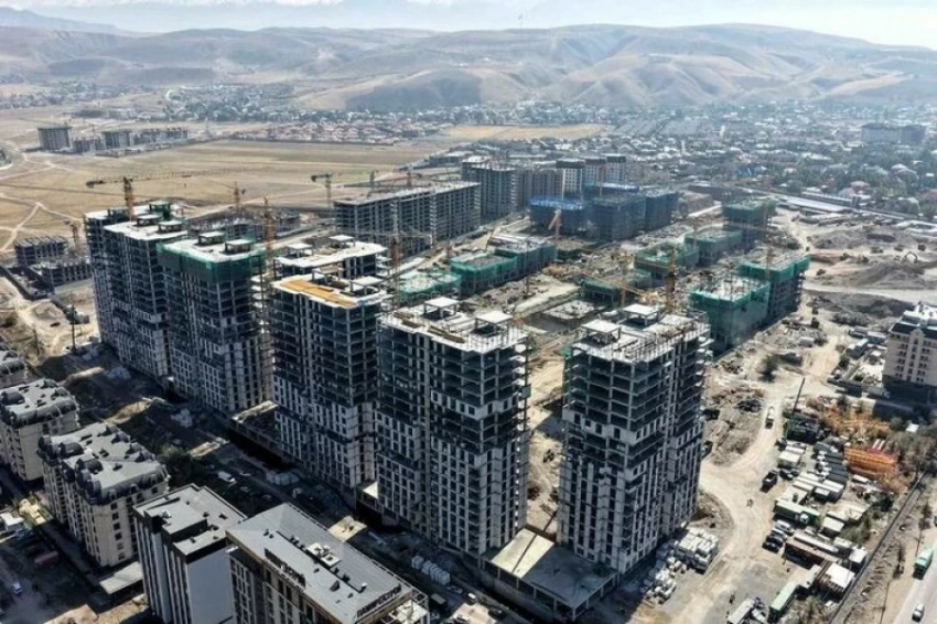 Застройщиков в КР обяжут устанавливать очистные сооружения в домах без центральной канализации