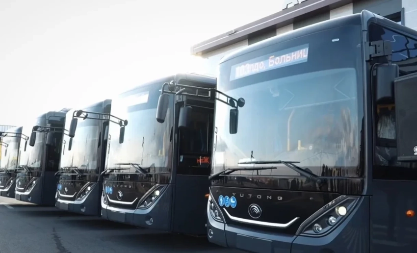 Балыкчы передали 10 новых автобусов