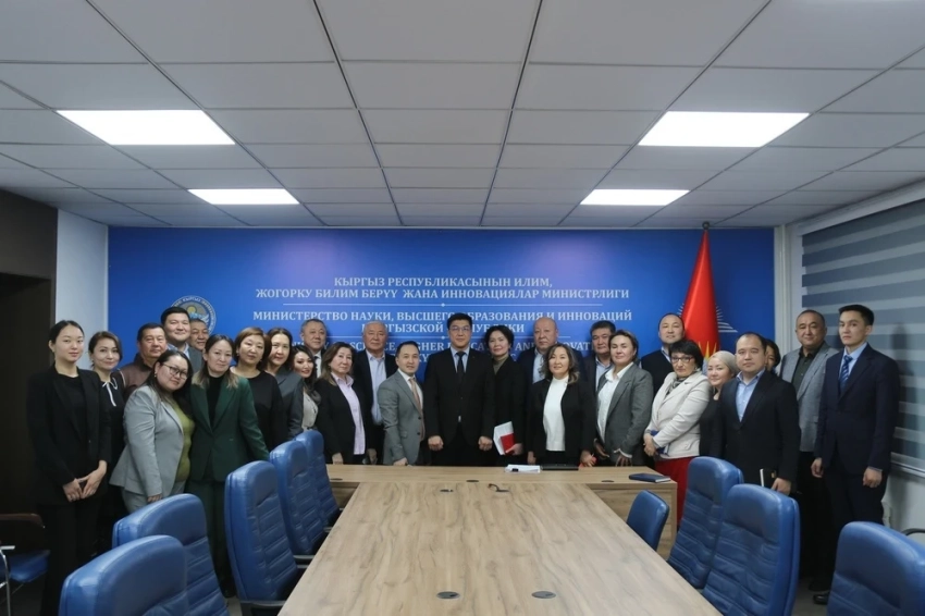 Бывшего министра науки Бактияра Орозова торжественно проводили в ведомстве