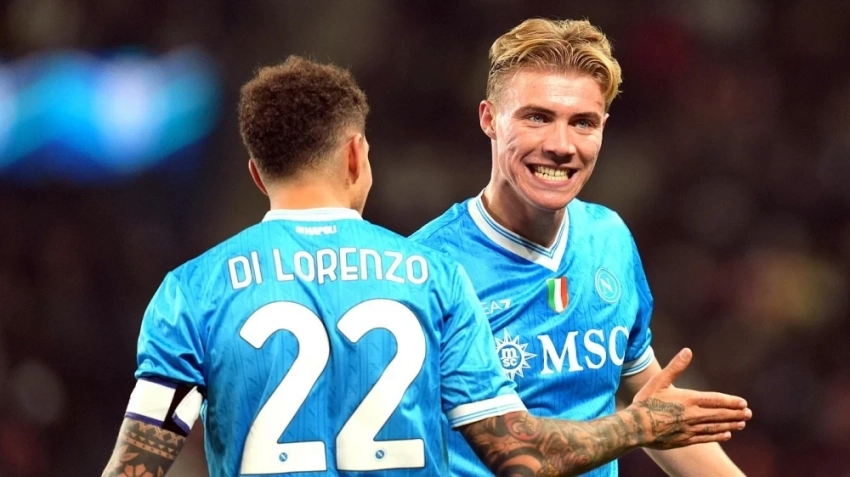 "Наполи" обыграл "Милан" и вышел в финал Суперкубка