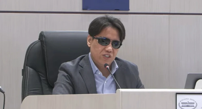 За каждый день отсуnствия студентов заставляют платить по 1 тысяче сомов — Дастан Бекешев